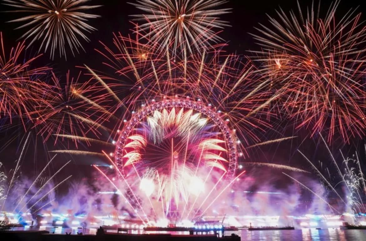 Where to Buy diamond fireworks and manchester fireworks Cheap in Radcliffe